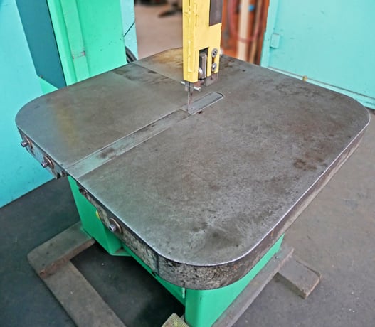 18" x 8.5" Grob #NS-18, Vertical Band Saw, 24" x 24" Tilting Table, 50-2030 FPM, 11' 9" x 1" Blade, 1 HP - Image 7
