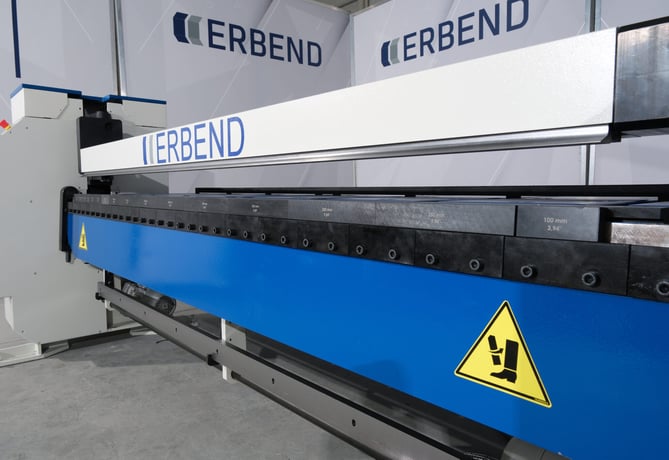 81.6" Erbend #MFH-2115, CNC Motorized Folder, 16 gauge, 4.72" Beam Opening, 3.5"/sec. Clamp, 1 HP Upper Beam - Image 6