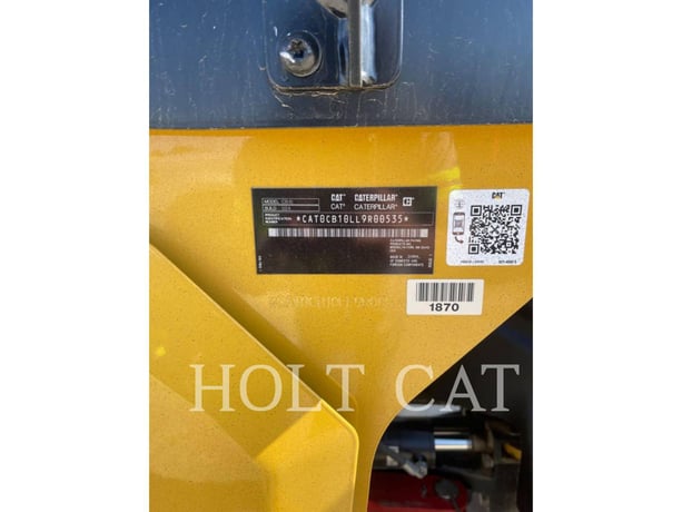 Caterpillar CB10, Vibratory Single Drum Asphalt, 77 hours, S/N: L9R00535, 2023 - Image 6