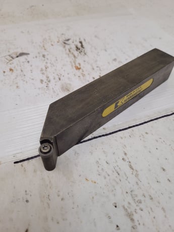 Kennametal, Tool Holder, (2) 152.4 mm L Tool w/31.75 mm width Shank & (1) 152.4 mm L Tool w/25.4 mm width - Image 4