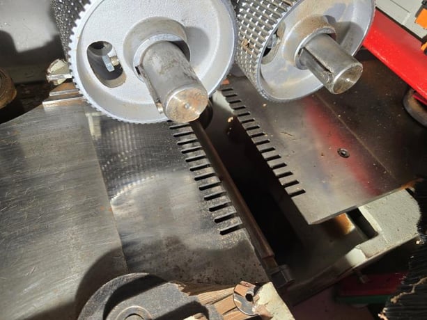 Weinig #U-1000, Feed-Through Moulder, 5-Head, 9.06" x 4.75" capacity, 1.8" Spindle diameter, 20-118 FPM - Image 5