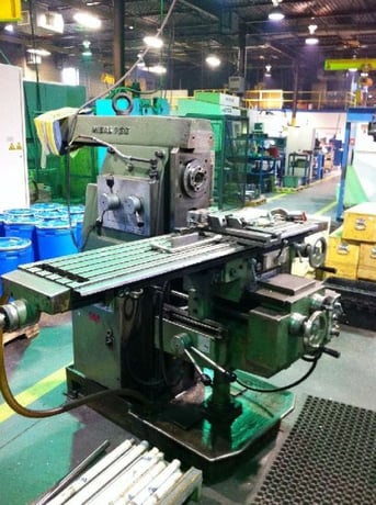 Misal #735, universal, 45" x 13" x 18", 60" x 12.40" table, 1500 RPM - Image 3