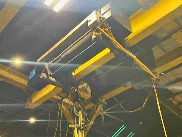 10 Ton, Donati, crane hoist, 128" under hook, hand pendant Control - Image 2