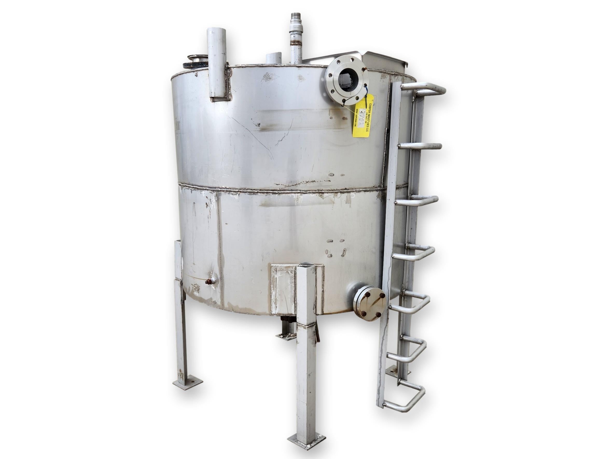 600 gallon Stainless liquids tank, 60" dia. x 50" high - Image 1