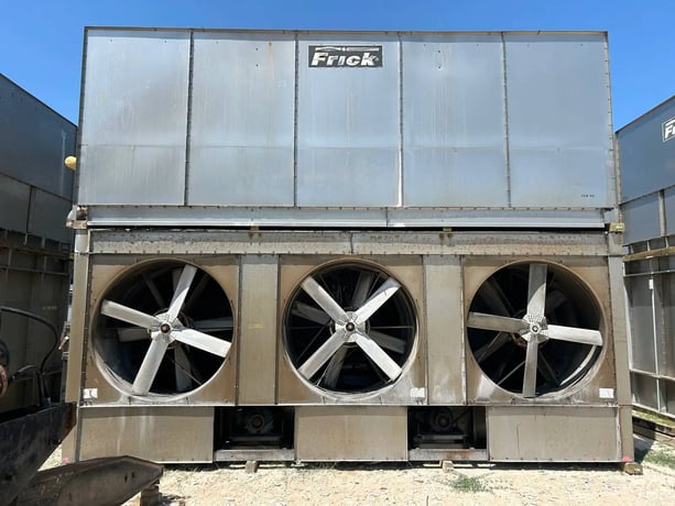 940 Ton, Frick #XLP-XL-940, Evaporative Condenser, 664.3 Ton Ammonia, 151800 CFM, 250 PSI, 7.5 HP Pump, 1050 - Image 3
