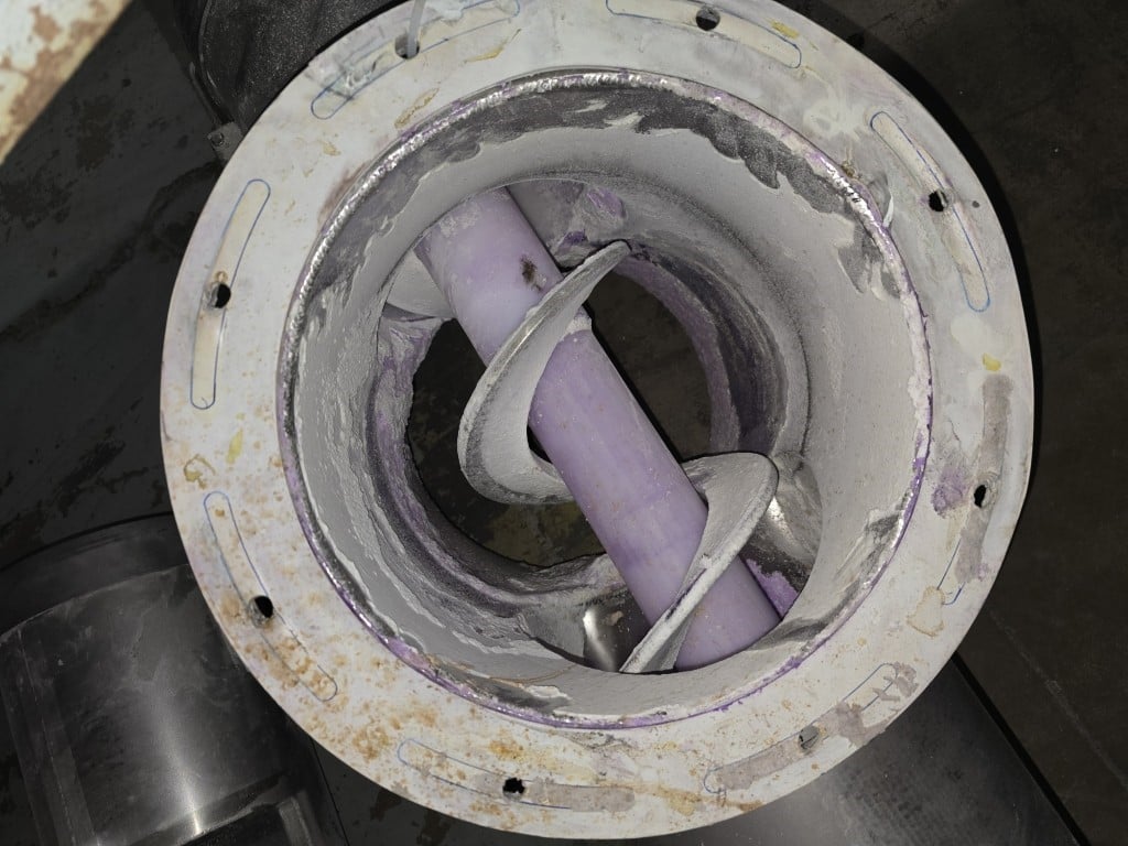 8" diameter x 40' long, Auger w/Motor & Single-Reduction Worm Reducer, 10" Inlet diameter, 12" Outlet - Image 3
