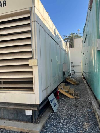 2000 KW Caterpillar #3516B, diesel generator set, 480 Volts, 2000 - Image 2