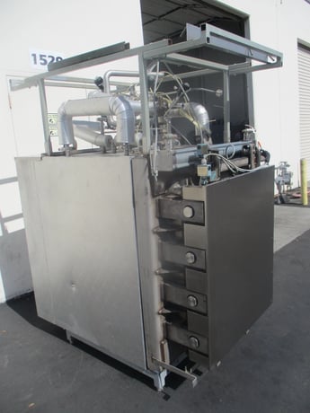 Steris Finn Aqua #GLP, stainless steam sterilizer / autoclave, 292&deg;F, 45 psi - Image 1
