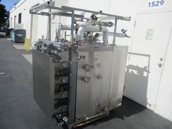 Steris Finn Aqua #GLP, stainless steam sterilizer / autoclave, 292&deg;F, 45 psi - Image 3