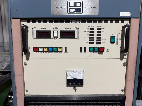 2.2 KIP Unholtz Dickie #S202, vibratin system & slip table, 2" peak to peak stroke, 13.40" table diameter - Image 3