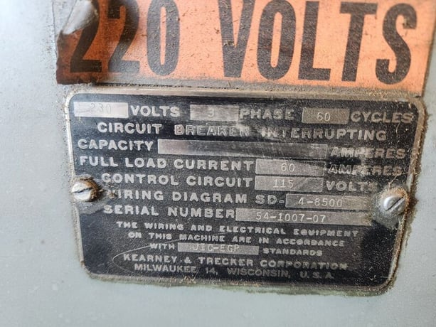 Kearney & Trecker #315-S15, knee type, sliding head, 1 HP, 230 V., 3 phase, 60 Hz, 1972 - Image 5