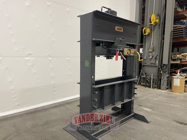 150 Ton, Dake, air hydraulic H-frame press - Image 3