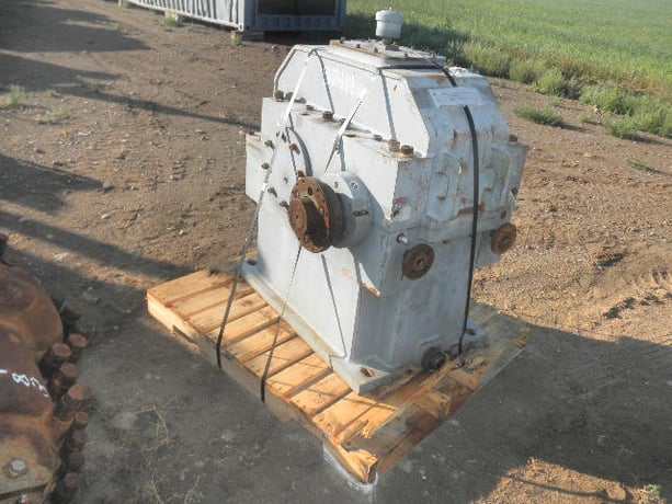 1870 HP @ 5000 RPM, Prager #HSG1600S, parallel shaft gearbox, 1800 RPM output, 2.78 ratio - Image 3