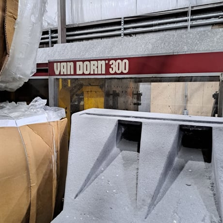 300 Ton, 30 Oz, Van Dorn #300-RS-30F-HT, Injection Molding Machine, 1993 - Image 1