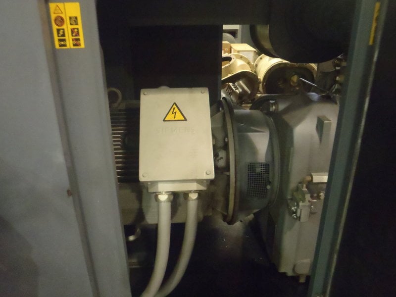 661 cfm, 125 psi, Atlas Copco #ZR-110, 150 HP, water cooled, 460 V., #A-2034 - Image 8