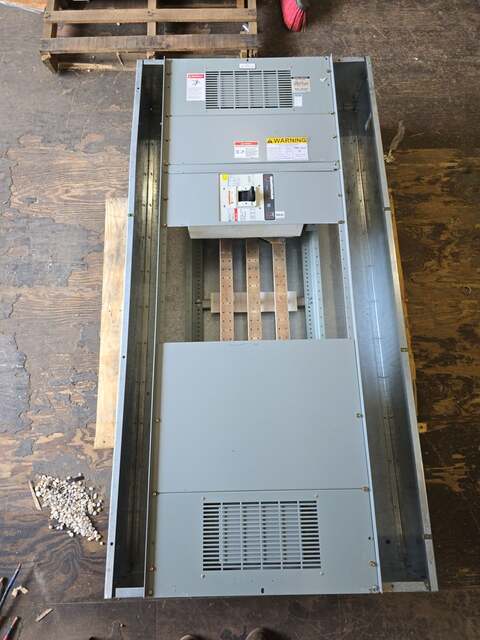 800 Amp. Eaton, PRL4, Panelboard, 208/120 Volts 3PH 4W MCB Main MDL3800 Indoor Encl BX3673 - Image 3