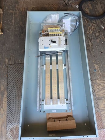 1200 Amp. Eaton, PRL4X, Panelboard, 208/120 Volts 3PH 4W MCB Main PDG53M1200E4RN P703, New - Image 4