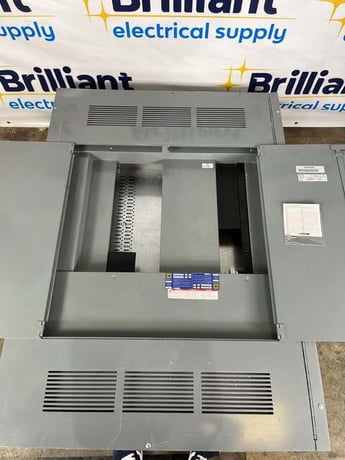 1200 Amp. Square D HCP I-Line, Panelboard, 480/277 Volts 3PH 4W 30Cir MLO Indoor Encl HC4259DB - Image 2