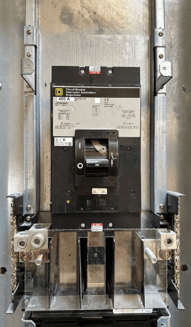 400 Amp. Square D NF, Panelboard, 480/277 Volts 3PH 4W Main LAP36400MT W/ JDL36200 30 Cir P555 - Image 3