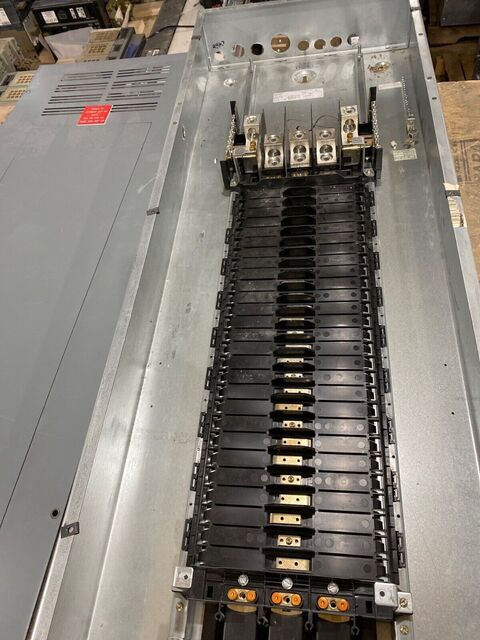 600 Amp. Square NF, Panelboard, 480/277 Volts 3PH 4W 66 Cir Indoor Encl MLO 600 Amp MH74BE P653 - Image 4
