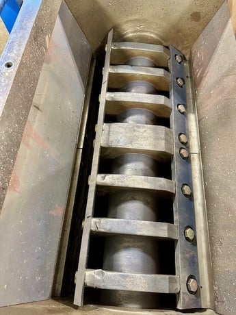 18" x 37" Cumberland #18X37, granulator, 60 HP, 3 knife open rotor, 2 bed knives - Image 3