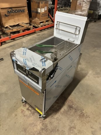 Frymaster Pro #FPH155CSE, Natural Gas Fryer, 80000 BTUH, 110-120 V. - Image 2