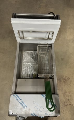 Frymaster Pro #FPH155CSE, Natural Gas Fryer, 80000 BTUH, 110-120 V. - Image 3