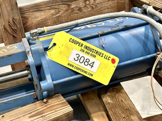 12" Dezurik, knife gate valve, Stainless contact parts, CI body, V type opening - Image 4