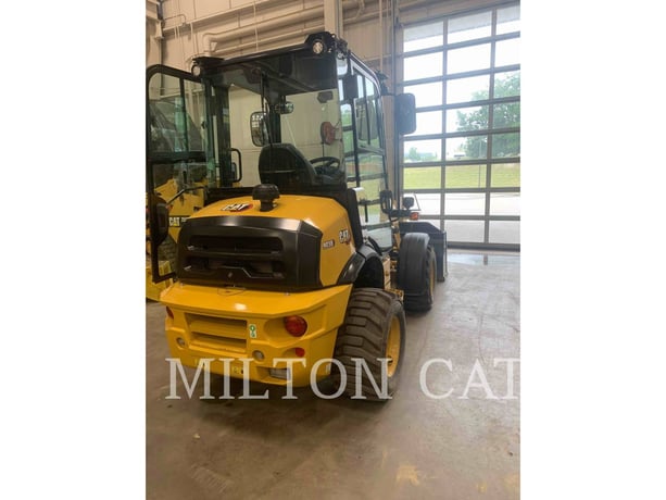 Cat 903D, Wheel Loader, 197 hours, S/N: MZY01373, 2022 - Image 3