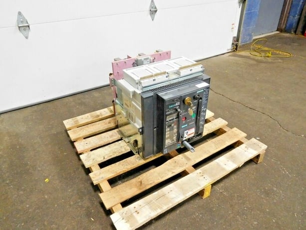 1600 Amps, Siemens, WLF2A316, integrated cubicle bus power circuit breaker - Image 4