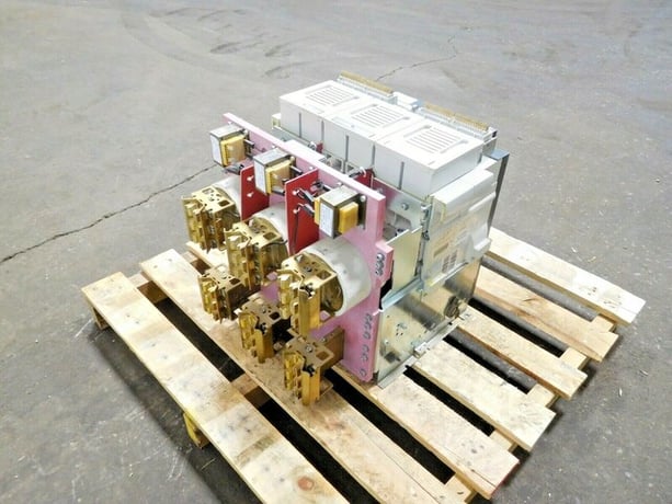 1600 Amps, Siemens, WLF2A316, integrated cubicle bus power circuit breaker - Image 7
