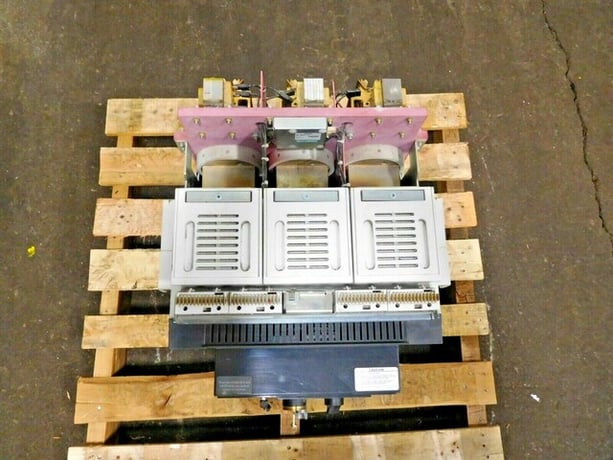 1600 Amps, Siemens, WLF2A316, integrated cubicle bus power circuit breaker - Image 8