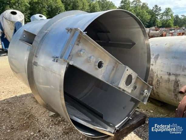 1693 gallon ICCNW, Tank, Stainless Steel, 69" diameter x 96" straight side, flat top w/ cover, dish bottom - Image 1