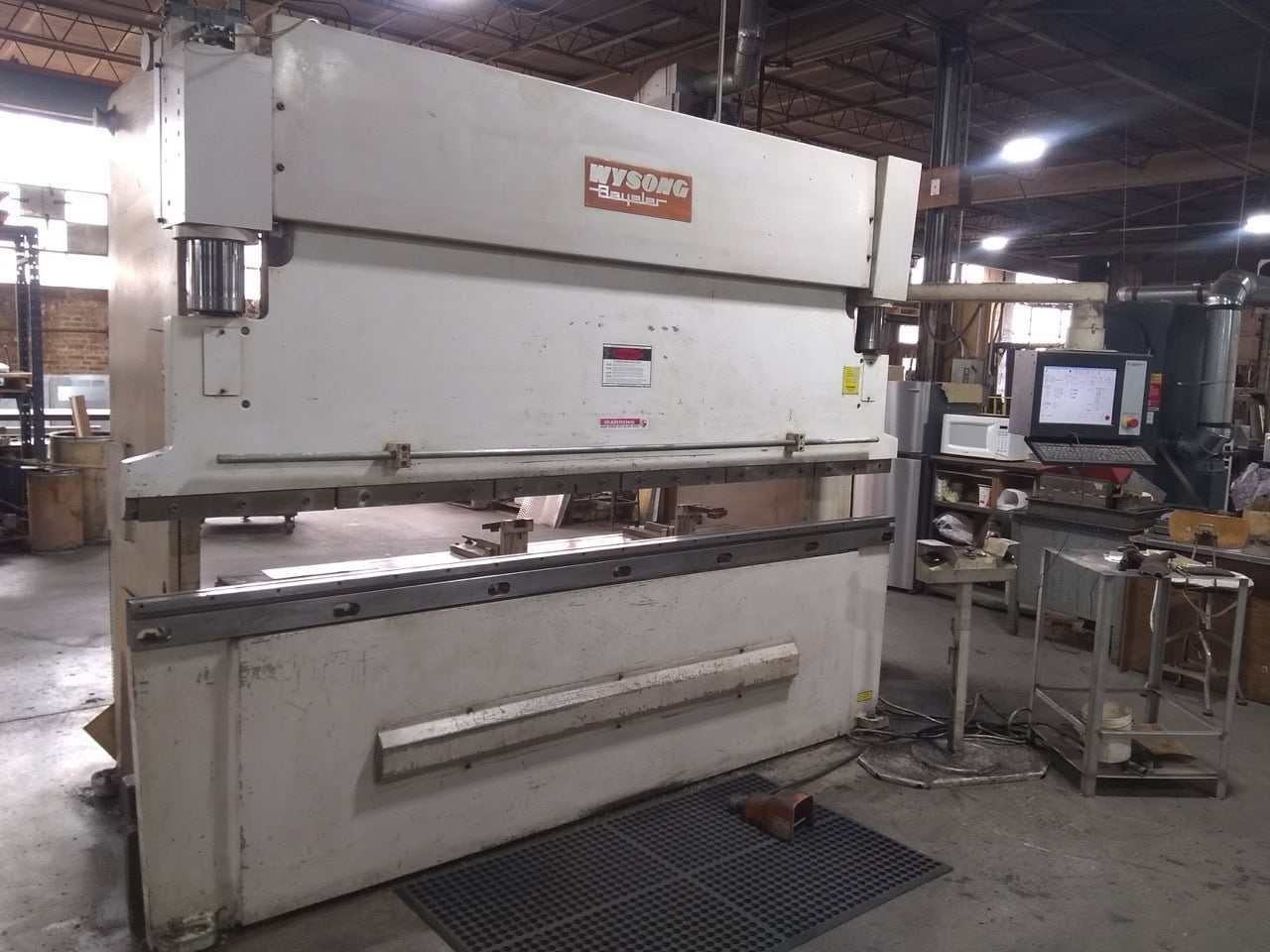 90 Ton, Wysong #RT4-90-10, CNC Hydraulic Press Brake, 8" stroke, 10' overall bed, 10" throat, 7.4 HP, 220/440 - Image 4