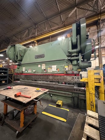 750 Ton, Cincinnati #34-series, Press Brake, 16' overall, 5" Shut Height, 5" stroke, 8" ram adj, 14" throat - Image 6