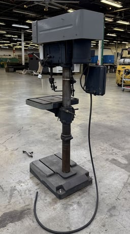 17" Rockwell #17-600, variable speed drill press, #2MT taper, 1 HP, 230-4250 RPM, drill chuck, key - Image 6