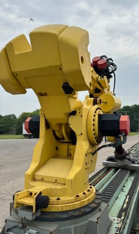 Fanuc, S-900W, material handling robot, NO controller - Image 3
