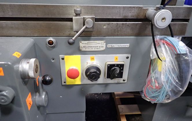 17.8" x 16" Kellenberger #600U, OD/ID cylindrical grinder, w/ hydraulic unit, coolant, tailstock, leveling - Image 8
