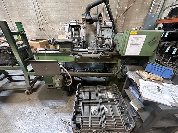 12.5" x 42" Cincinnati #12-1/2x42, Engine Lathe, 230 V, 3-Tool Tool Post, 1971 - Image 3