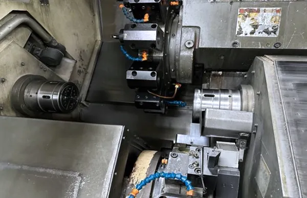 Hyundai Kia #SKT200TTSY, CNC Lathe, 30.7" Swing, 3.1" Bore, 2.5" Bar, 15.4"/11.8" diameter x 36.2" L Turn - Image 3