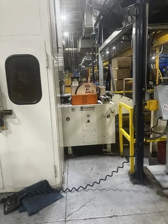 700 Ton, Muller Weingarten #630.36, Transfer Press, 15.75" Stroke, 55" x 142" Bolster & Ram Size, 24" ID x - Image 3
