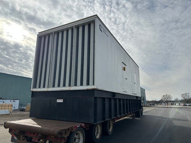 1500 KW Cummins #DQGAB, Standby Generator, Diesel Type, Sound Attenuated, Tier 2 Emissions, 1810 HP, 277/480 - Image 2