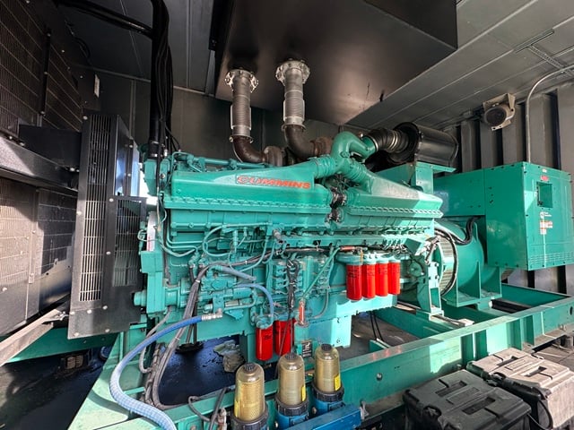 1500 KW Cummins #DQGAB, Standby Generator, Diesel Type, Sound Attenuated, Tier 2 Emissions, 1810 HP, 277/480 - Image 8
