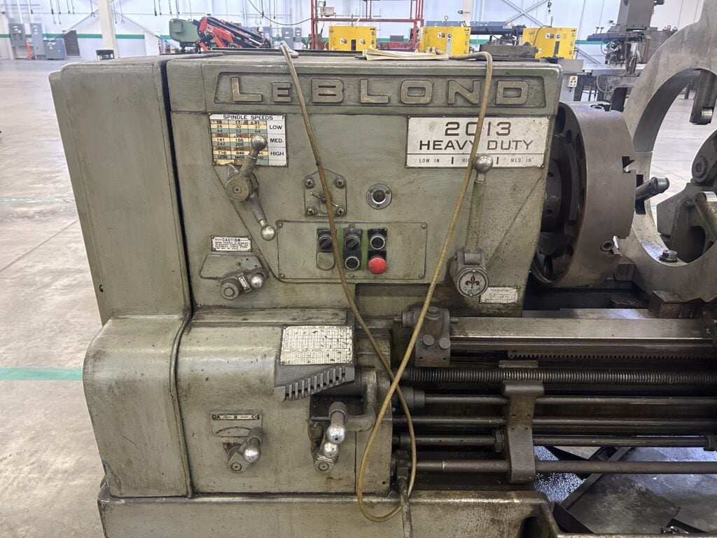 21" x 120" LeBlond #2013-Heavy-Duty, engine lathe, 4-jaw chuck, 2 steady rests, taper attachment - Image 3