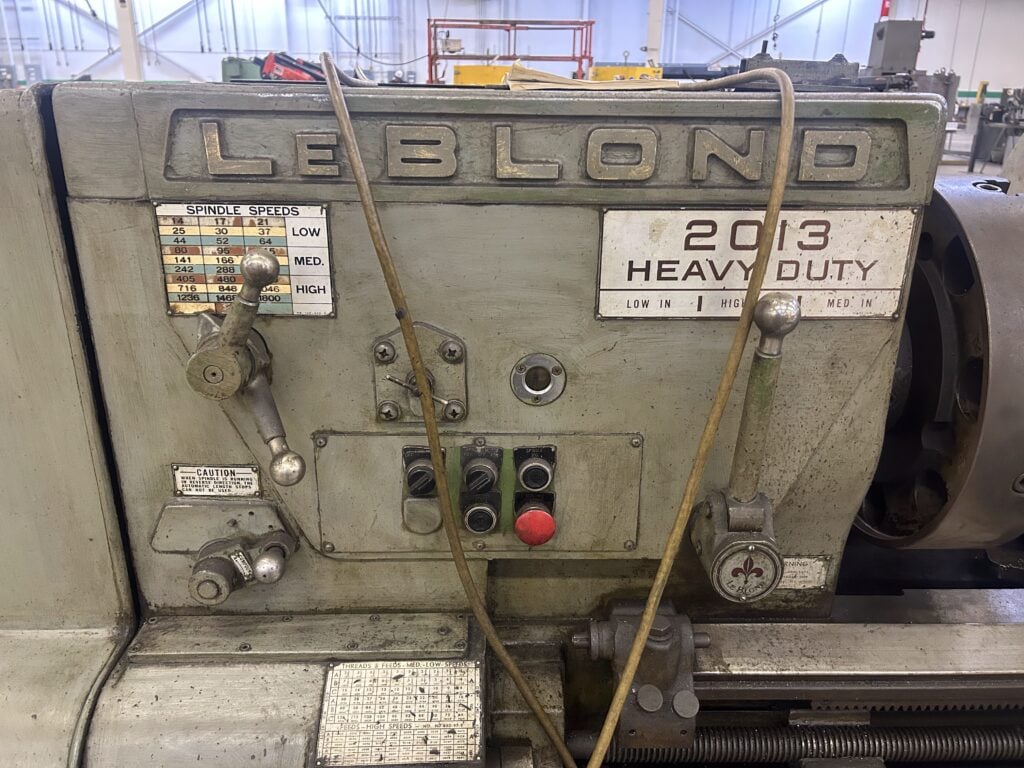 21" x 120" LeBlond #2013-Heavy-Duty, engine lathe, 4-jaw chuck, 2 steady rests, taper attachment - Image 5