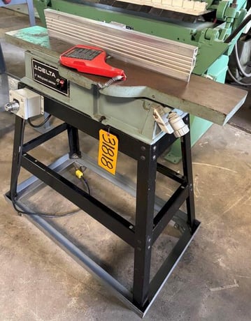 6" Delta #37-280, jointer, 3-knife head, 6-3/8" x 35-3/4" tbl., stand w/ casters - Image 3