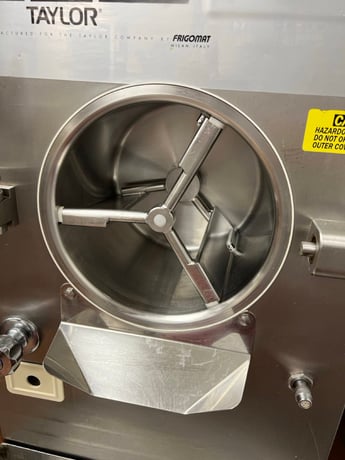 Taylor #C118-33, Fully automatic batch ice cream Freezer, 12.4qt capacity, 2-6.3qt batches, 2003 - Image 2