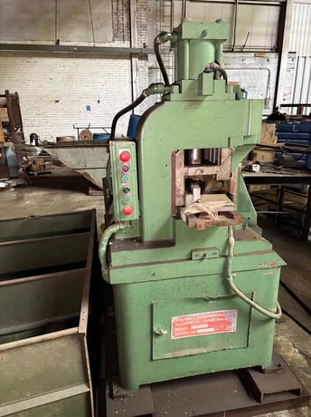 4" Vaill #511, tube end forming machine, stock 14499 - Image 1
