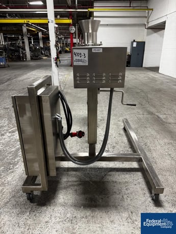 Quadro #U20, Comil, motor & Allen Bradley VFD ctrller, adjustable height stand w/ beater, 2000 - Image 3