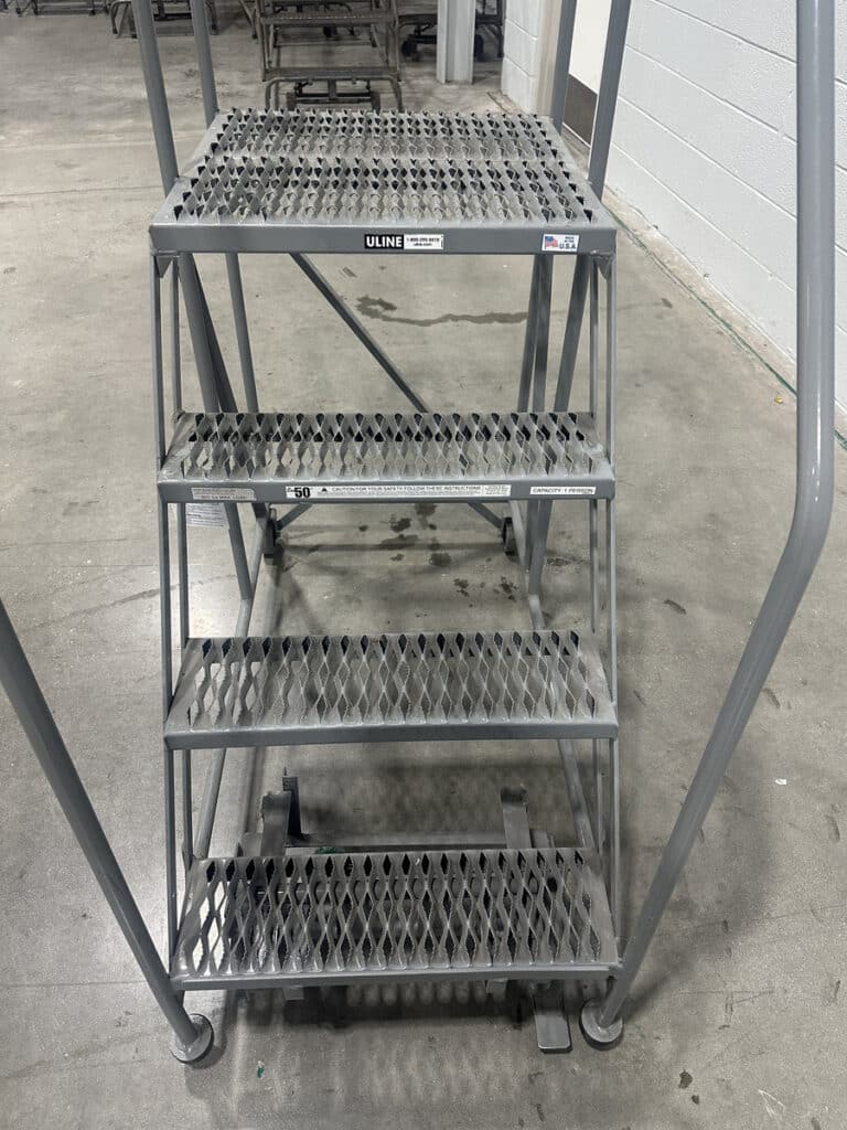 4 Step U-Line, rolling steel staircase ladder, 800 lb. capacity, 50° ladder incline, with work platform - Image 3